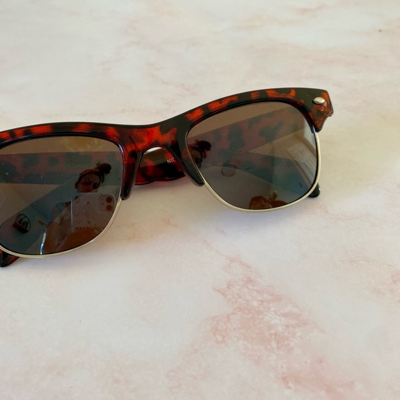 Tortoise Shell Sunglasses with Gold Accents - Picture 4 of 8